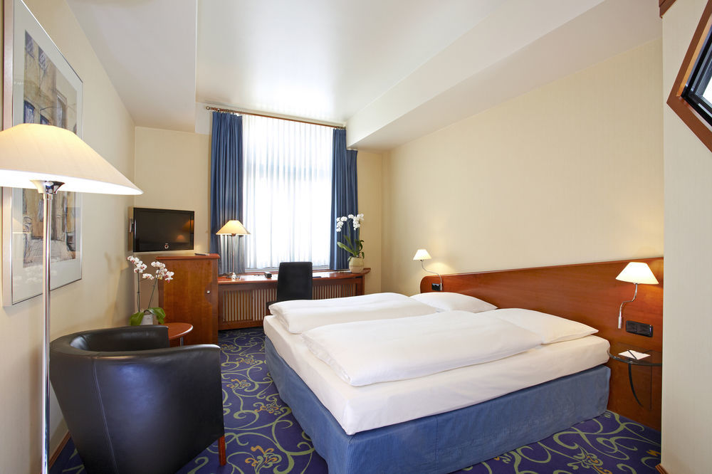 Seaside Park Hotel Leipzig Bagian luar foto